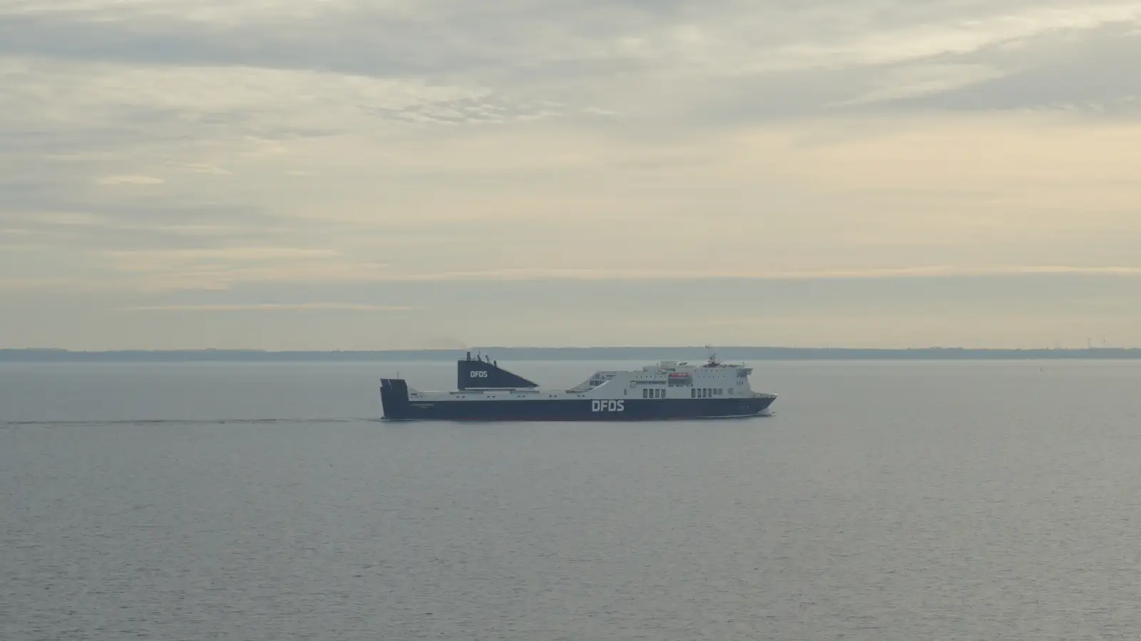 Die DFDS-Fähre Victoriy Seaways auf dem Weg von Klaipeda nach Kiel.