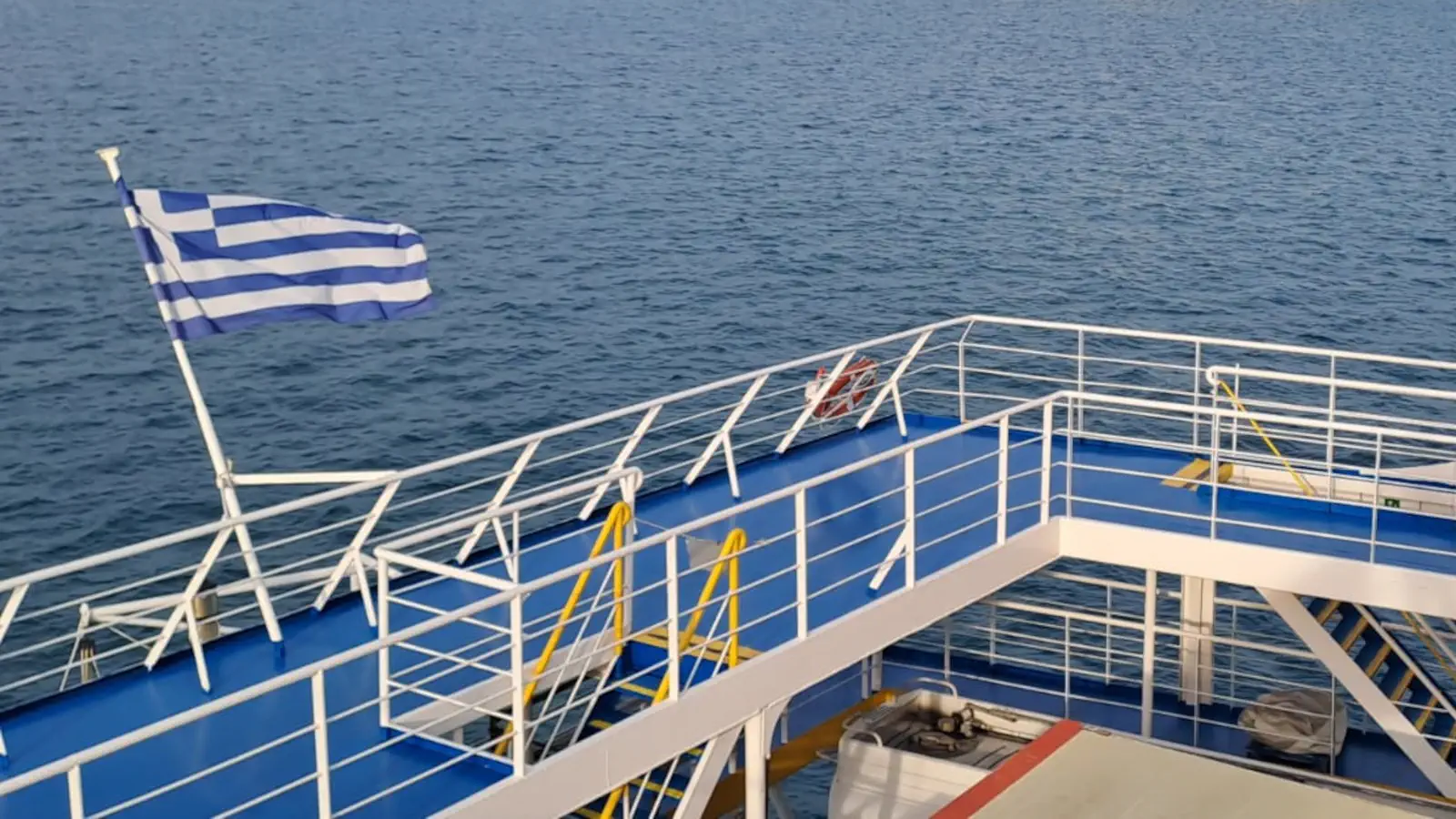 Fähren nach Griechenland - Blick auf griechische Gewässer.